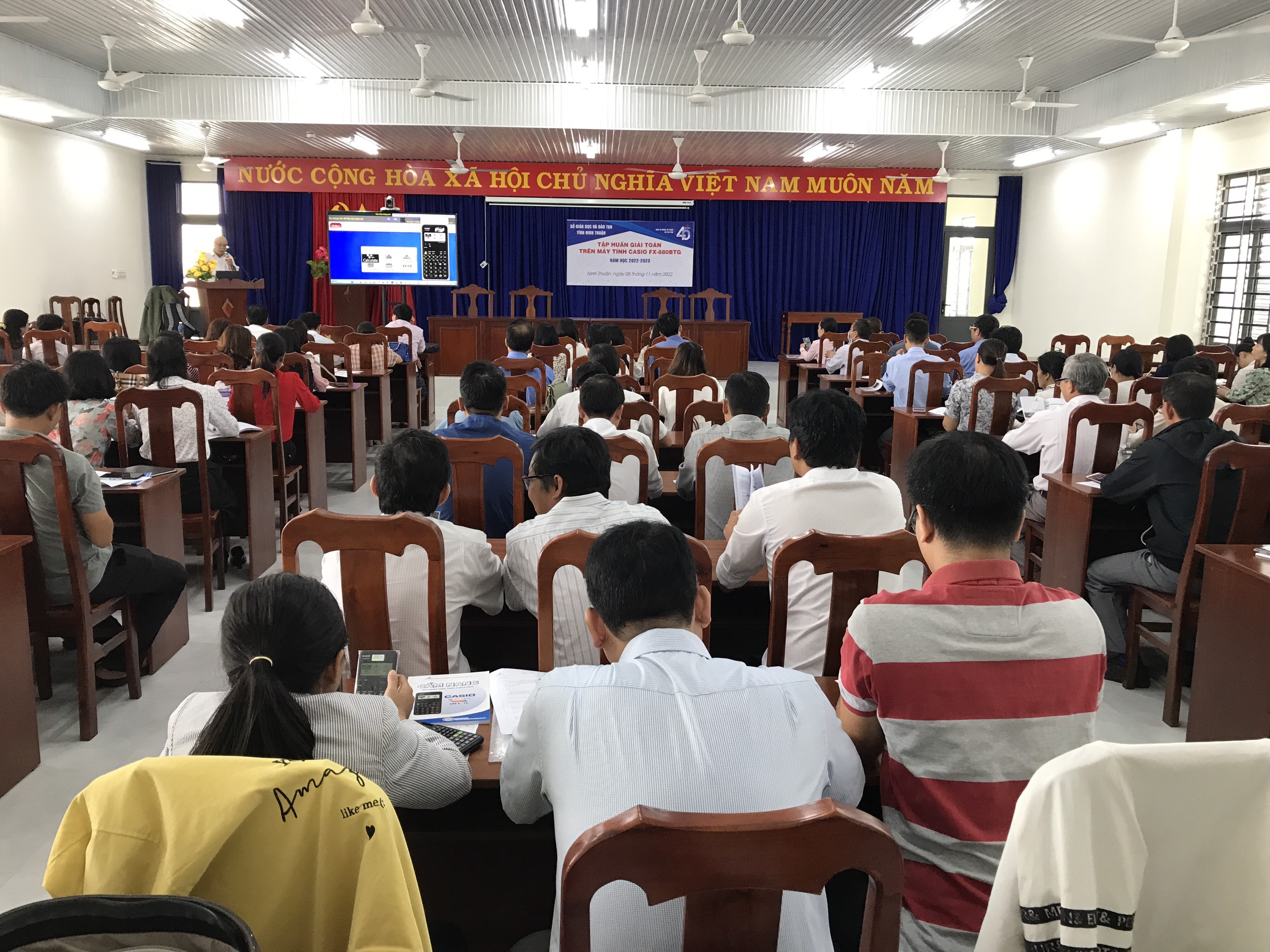 2e54b58371b9b7e7eea819