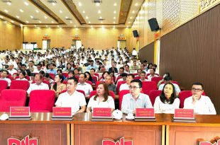 bitex tham du hoi nghi trien khai nhiem vu nam hoc 2025 2026 cua thanh pho can tho 1